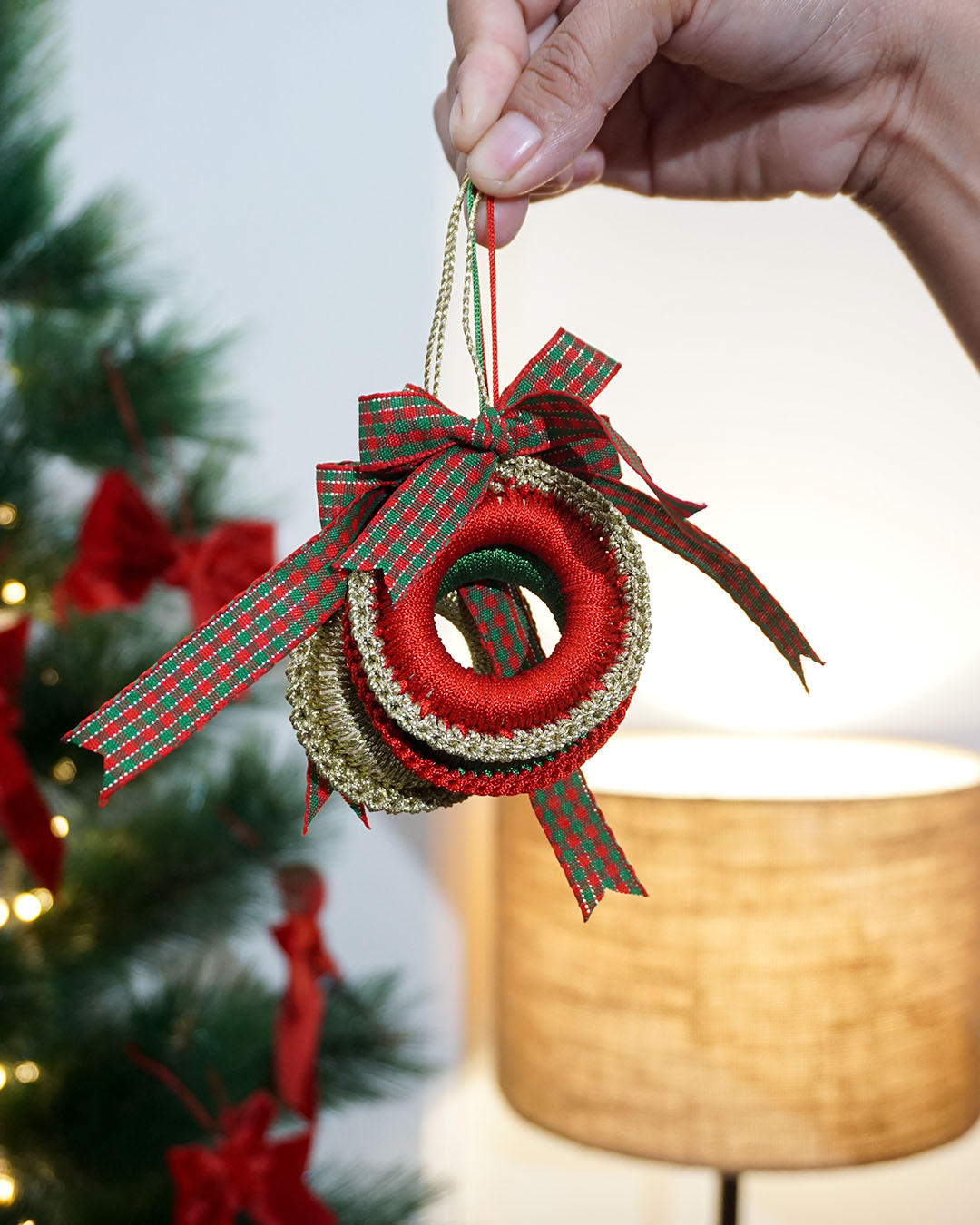 CROCHET CHRISTMAS ORNAMENT