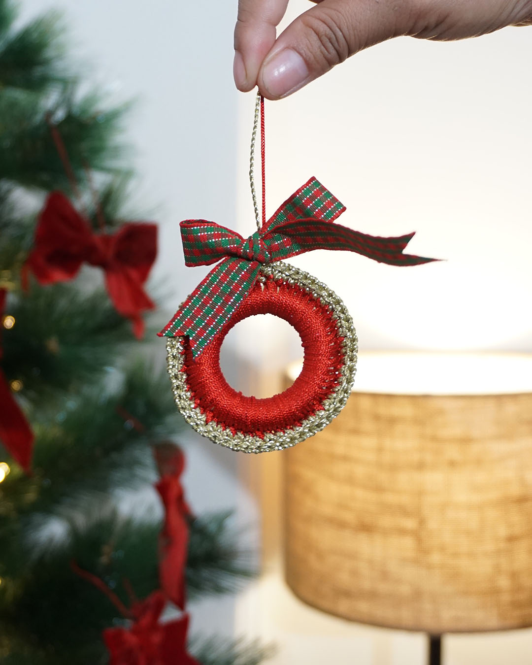 CROCHET CHRISTMAS ORNAMENT