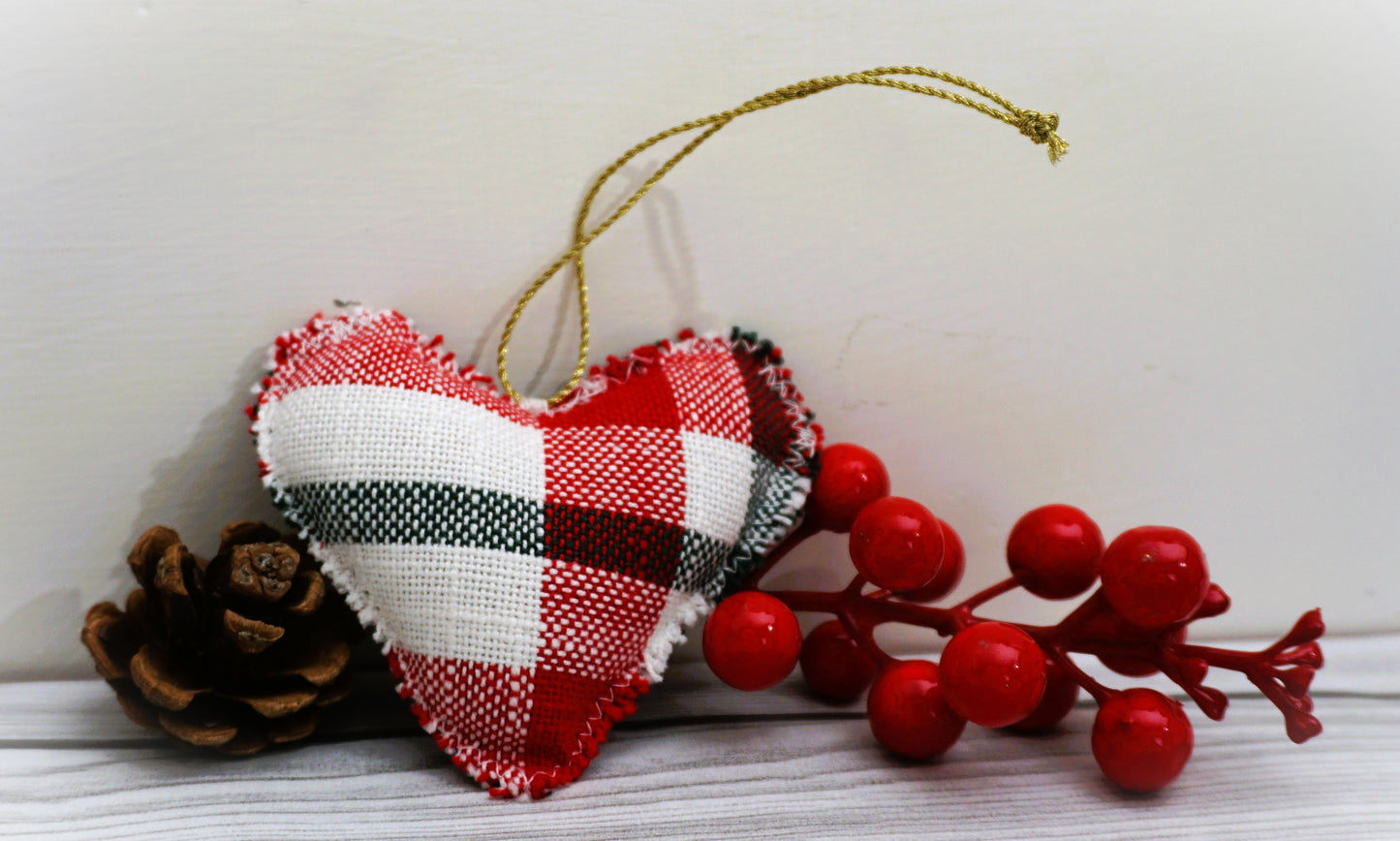 RUSTIC HEART DECOR