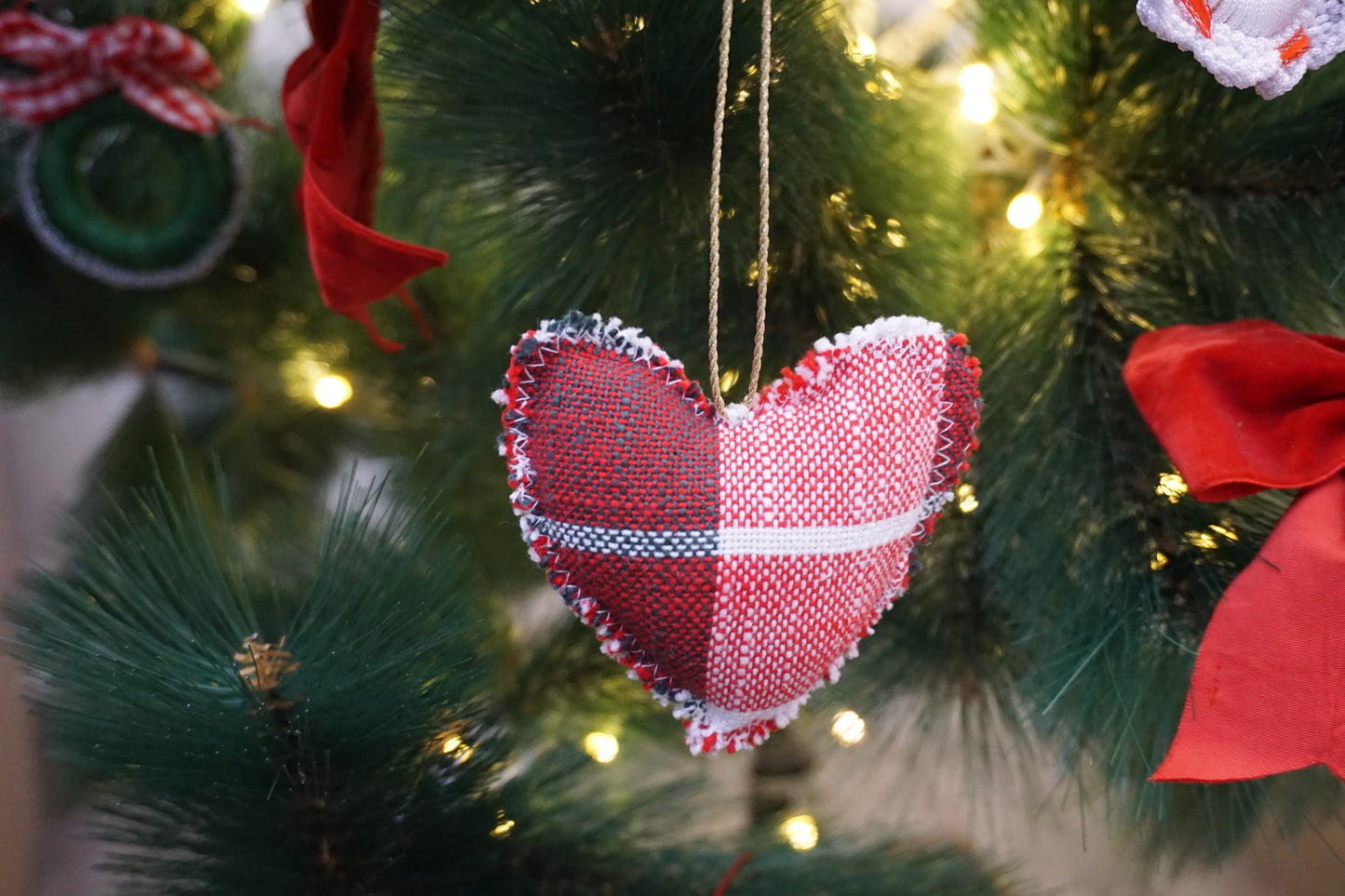 RUSTIC HEART DECOR