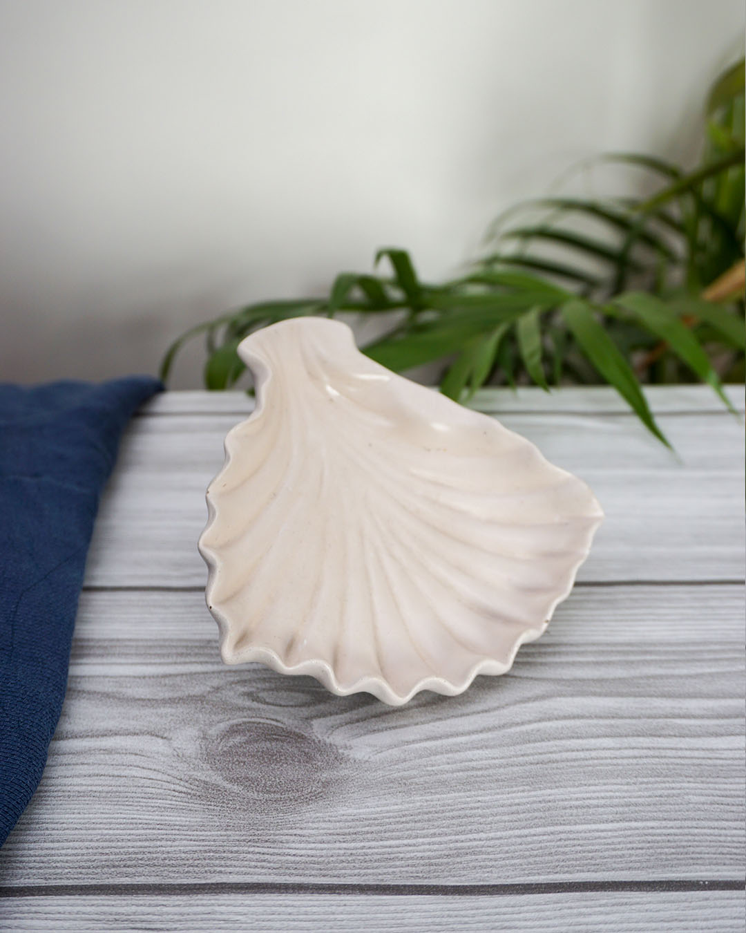 SHELL WAVE TRAY