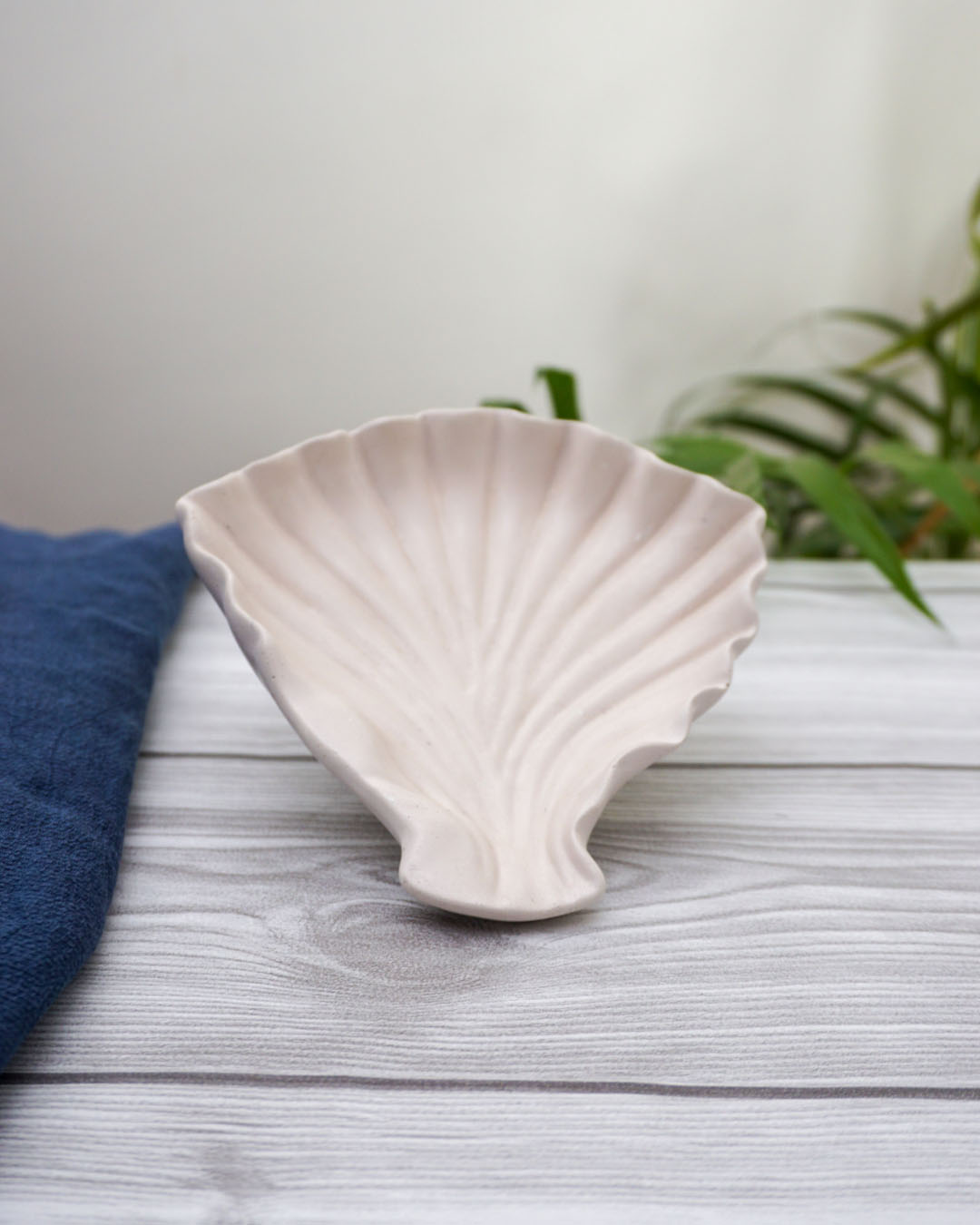 SHELL WAVE TRAY