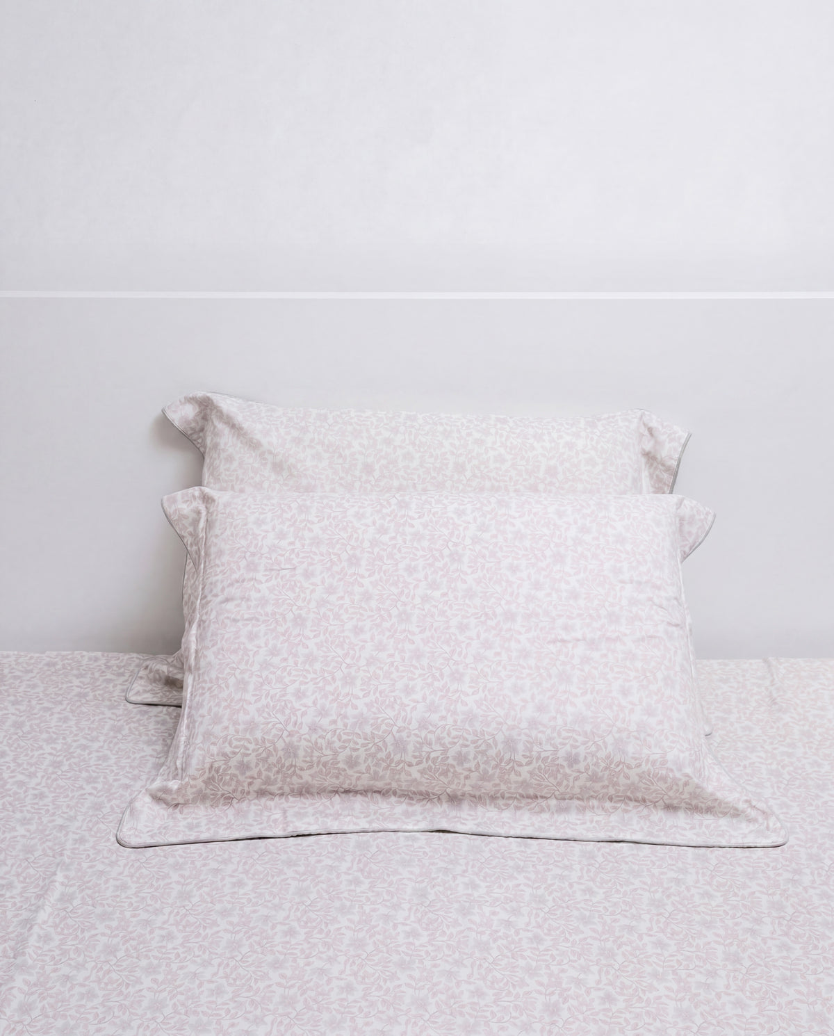Whispering Vines Pillow Set