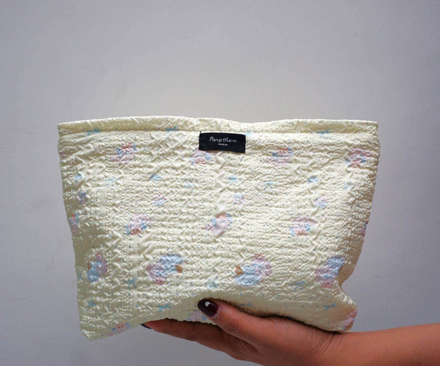 POUCH